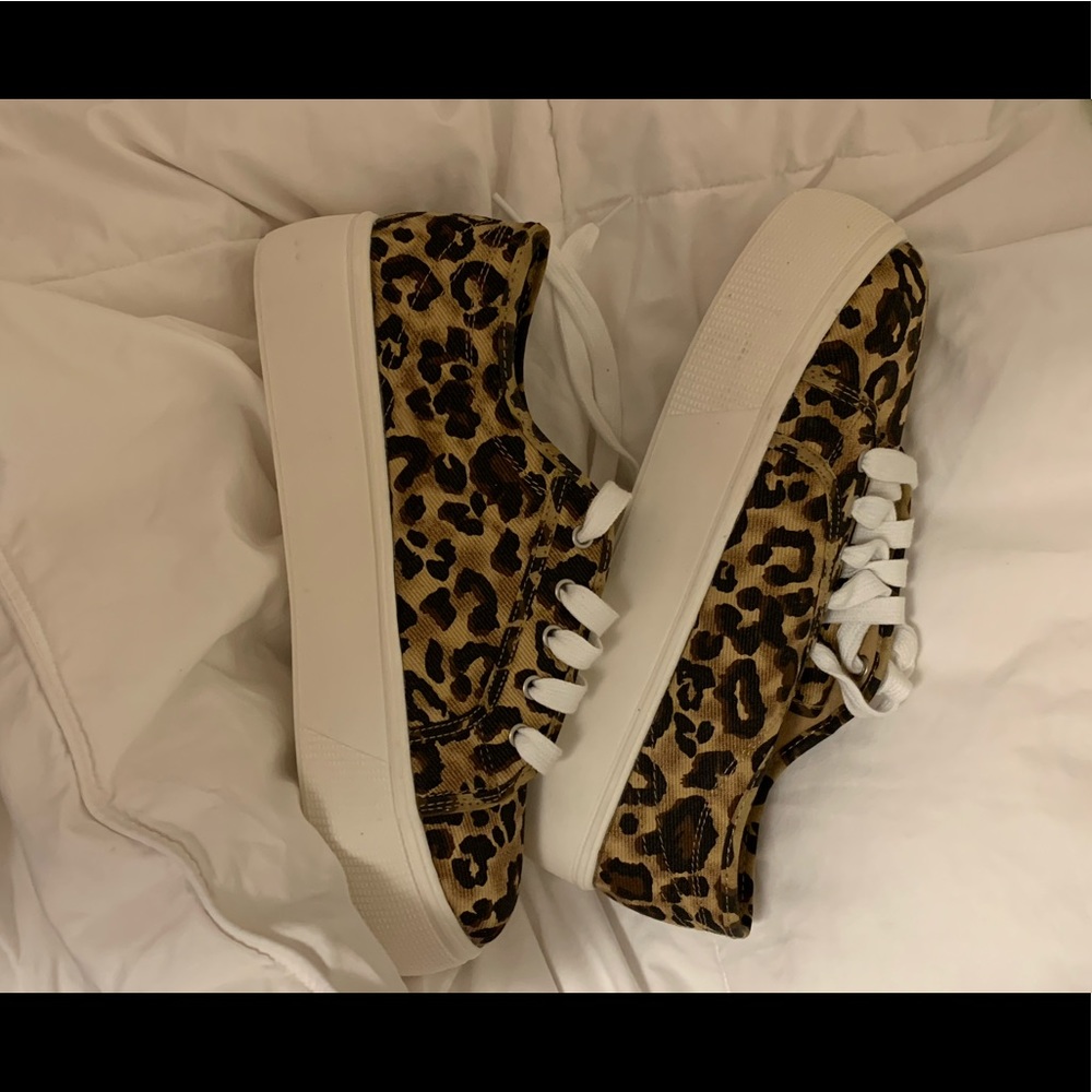 Chunky Cheetah Print Women’s Sneakers
